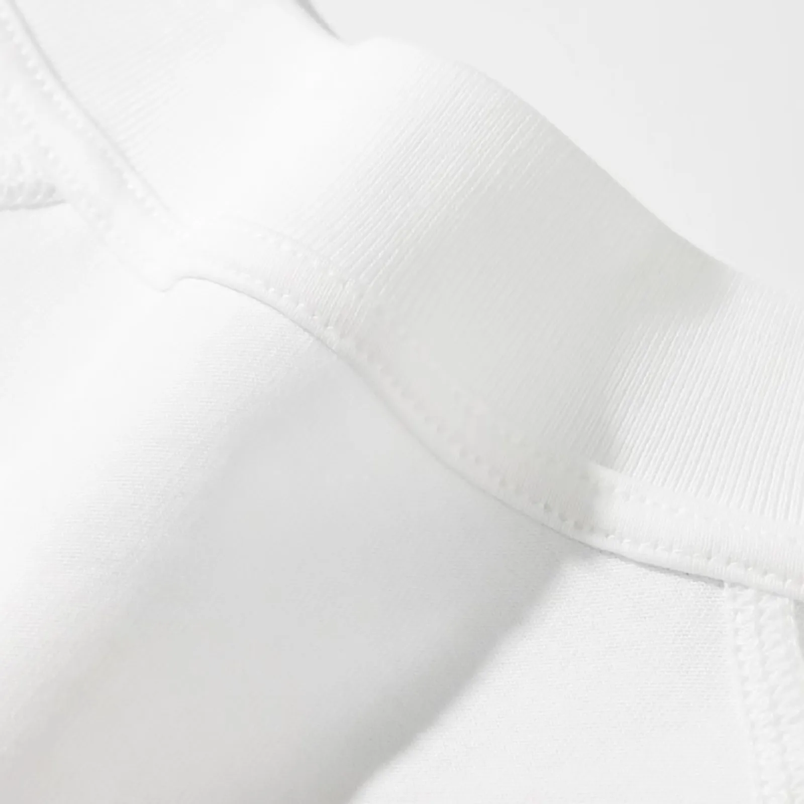 เสื้อยืดสีดำพร้อมข้อความสีชมพู - On Sneaker Care บทวิจารณ์และราคา